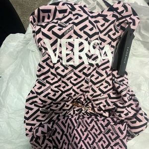 Versace pin crop and leggings